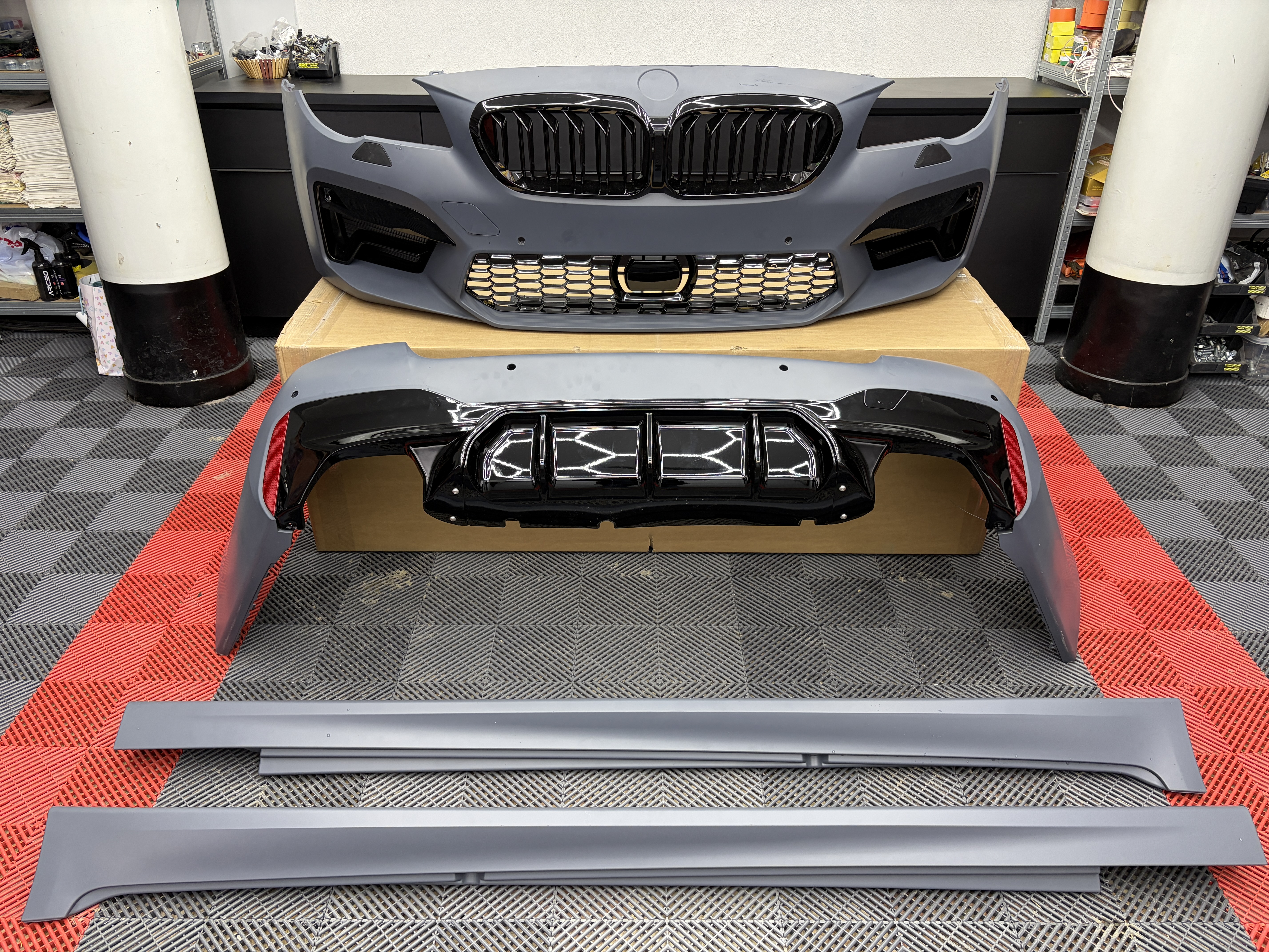 Pachet Bmw F10 ASPECT G30 M5 Sport Design Bara Fata + Spate + Praguri