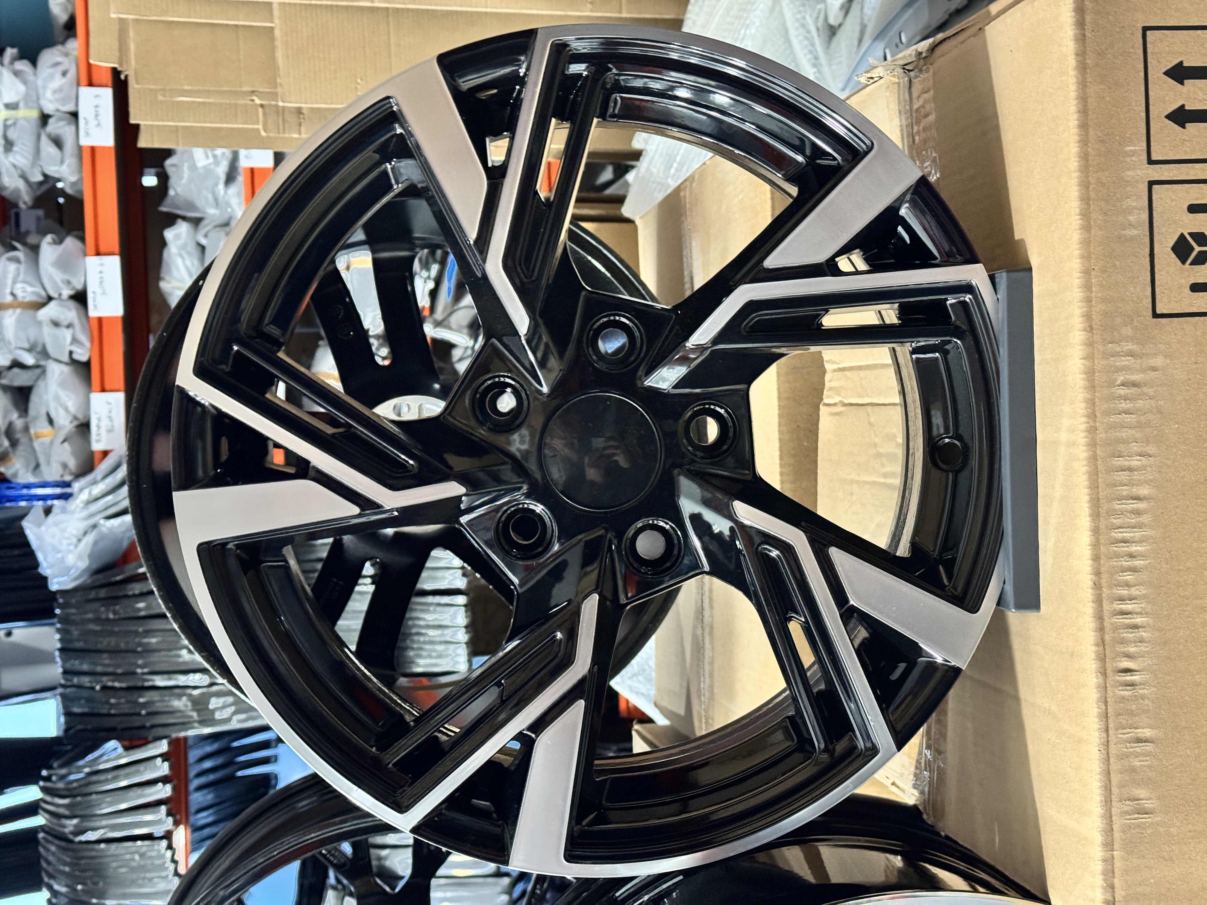 Jante Aliaj EMR Wheels DY825 - 5x112 15 Black Diamond